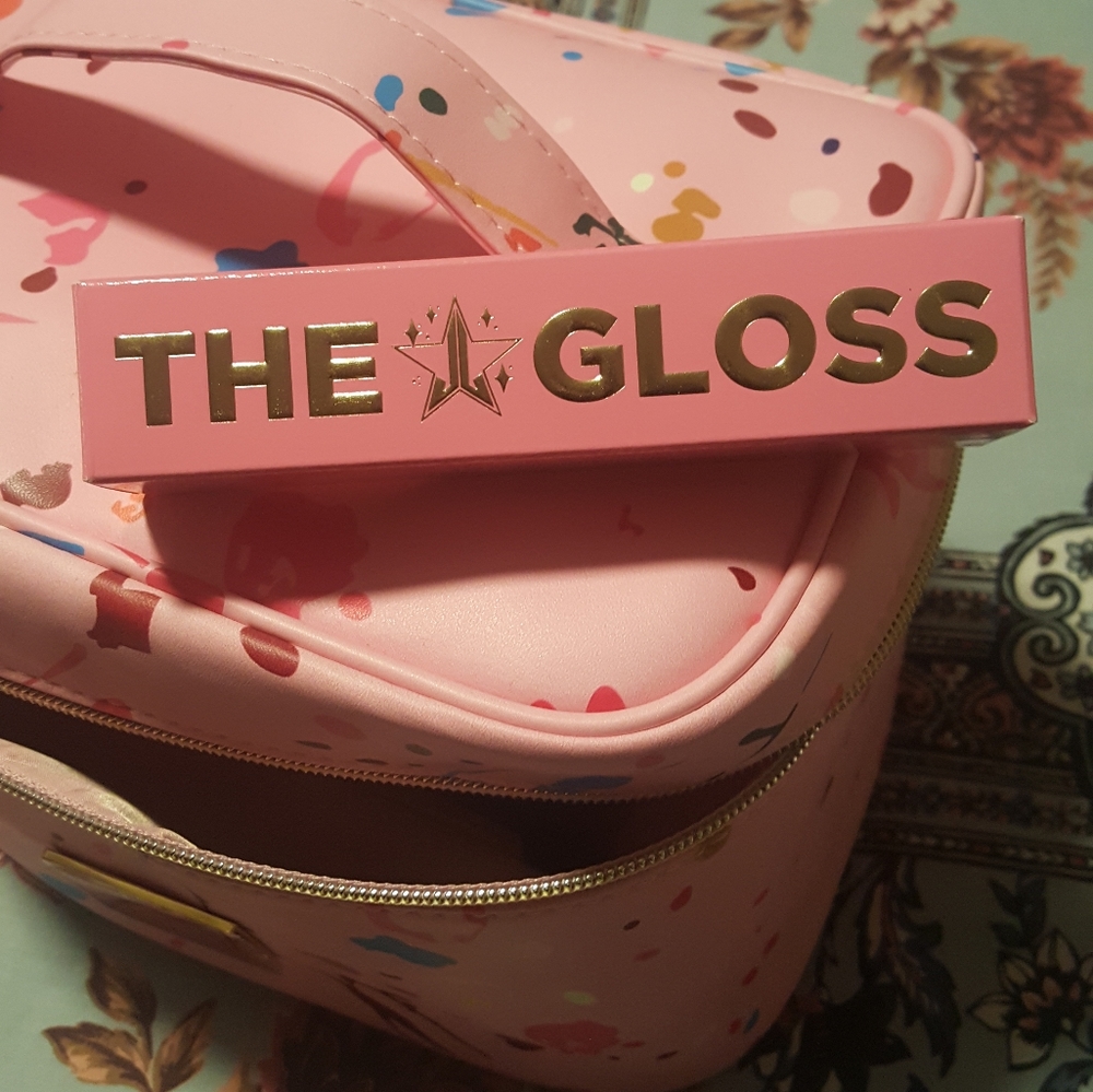 ⭐JS 'The Gloss'